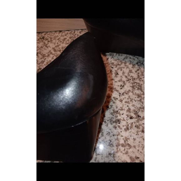 Coach  - Picture 5 of 5